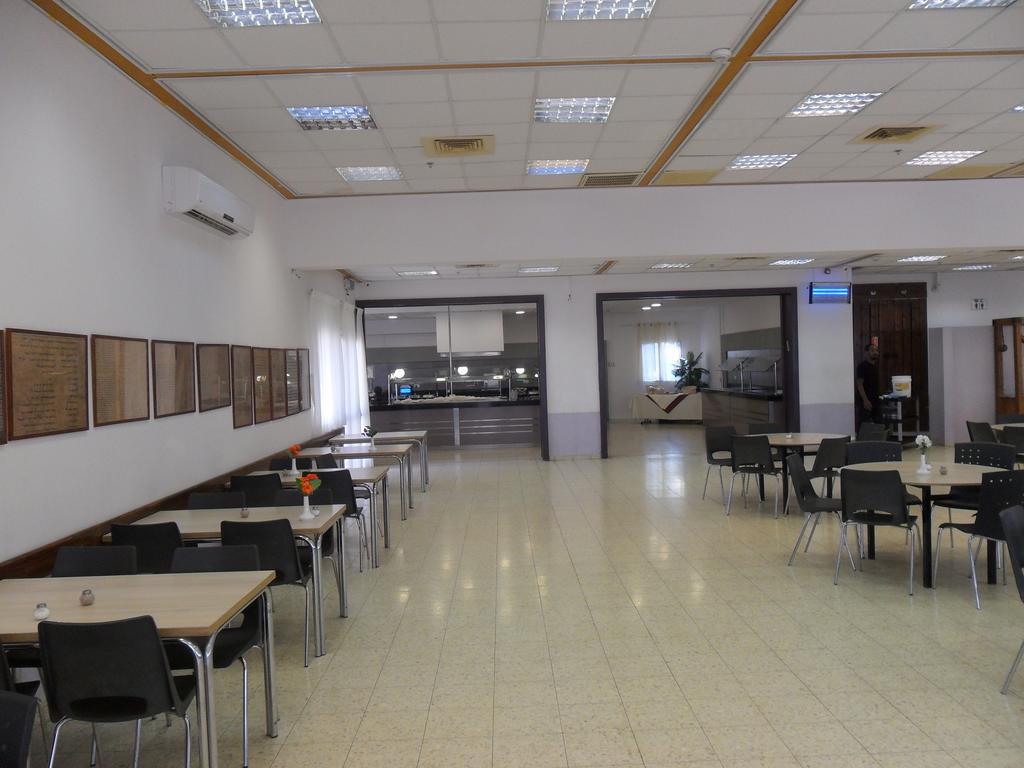Almog Kibbutz Hotel Zewnętrze zdjęcie