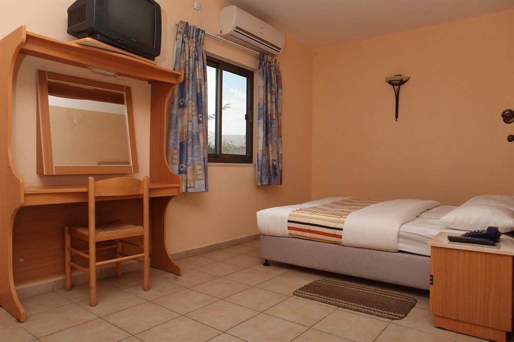 Almog Kibbutz Hotel Zewnętrze zdjęcie